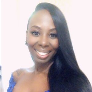 Meet your Posher, Bebe